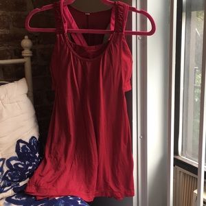 Lululemon tank with built in bra
